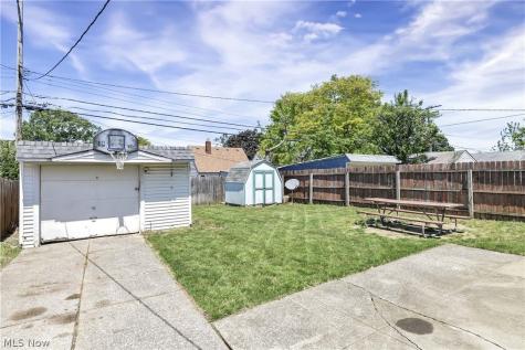 6214 Snow Road Parma OH 44129