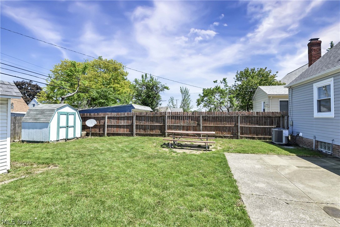 6214 Snow Road Parma OH 44129