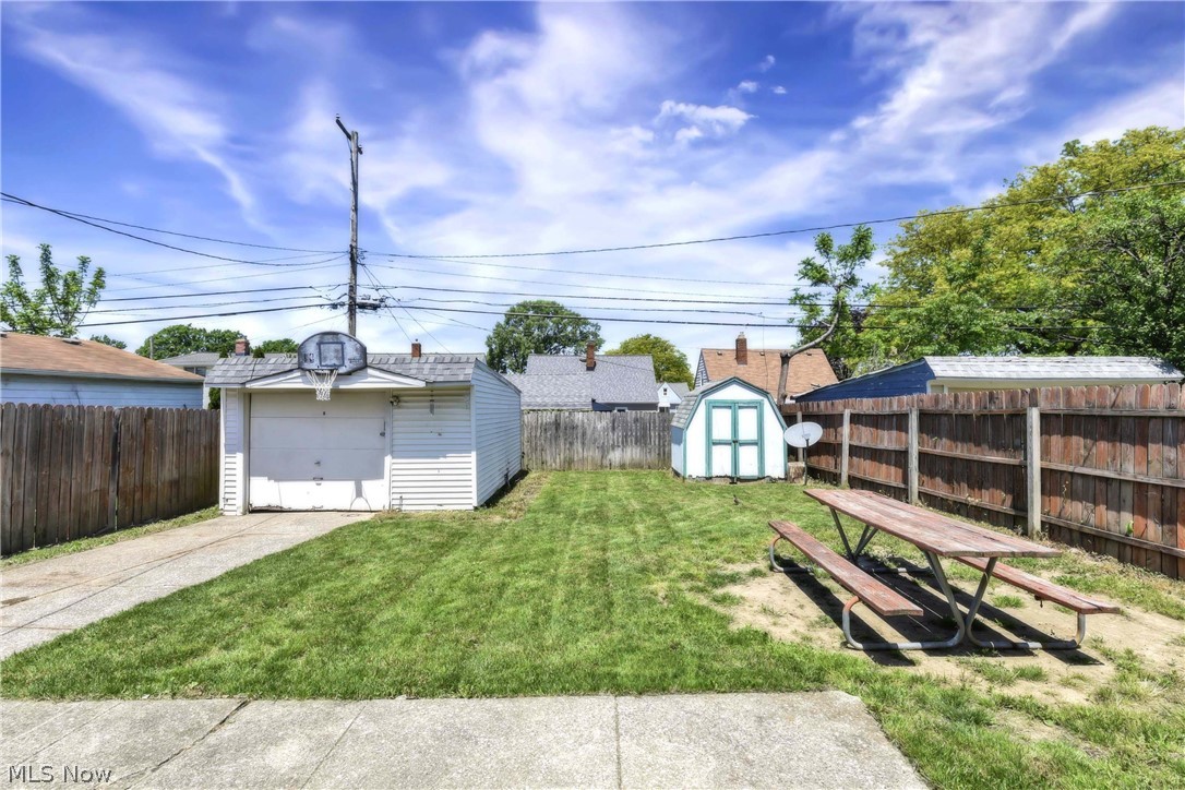 6214 Snow Road Parma OH 44129