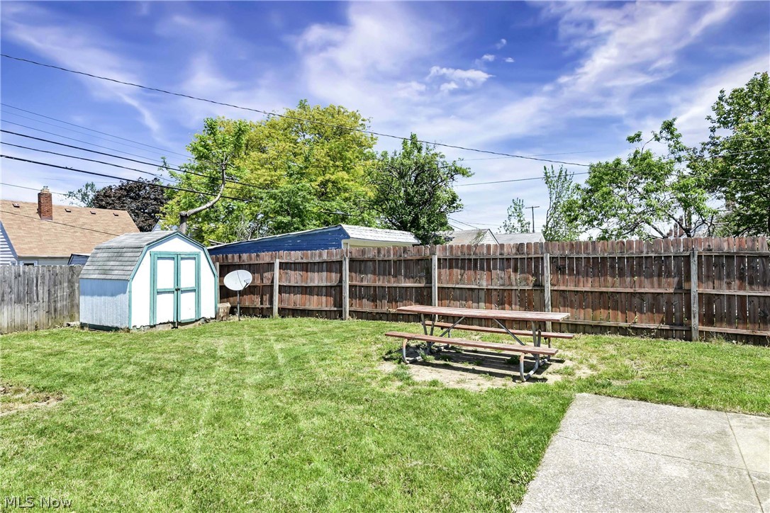 6214 Snow Road Parma OH 44129