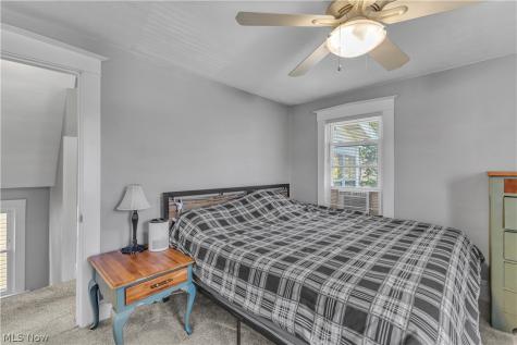 1238 Webb Road Lakewood OH 44107