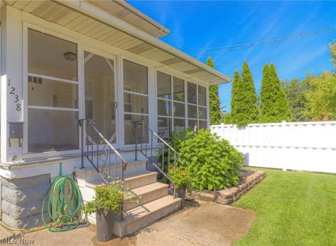 1238 Webb Road Lakewood OH 44107
