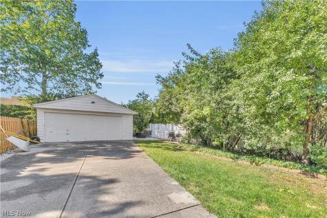 1238 Webb Road Lakewood OH 44107