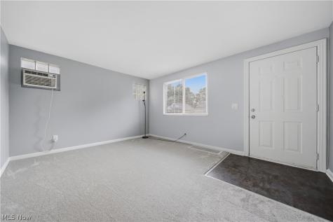 2643 Fletcher Avenue NE Canton OH 44705