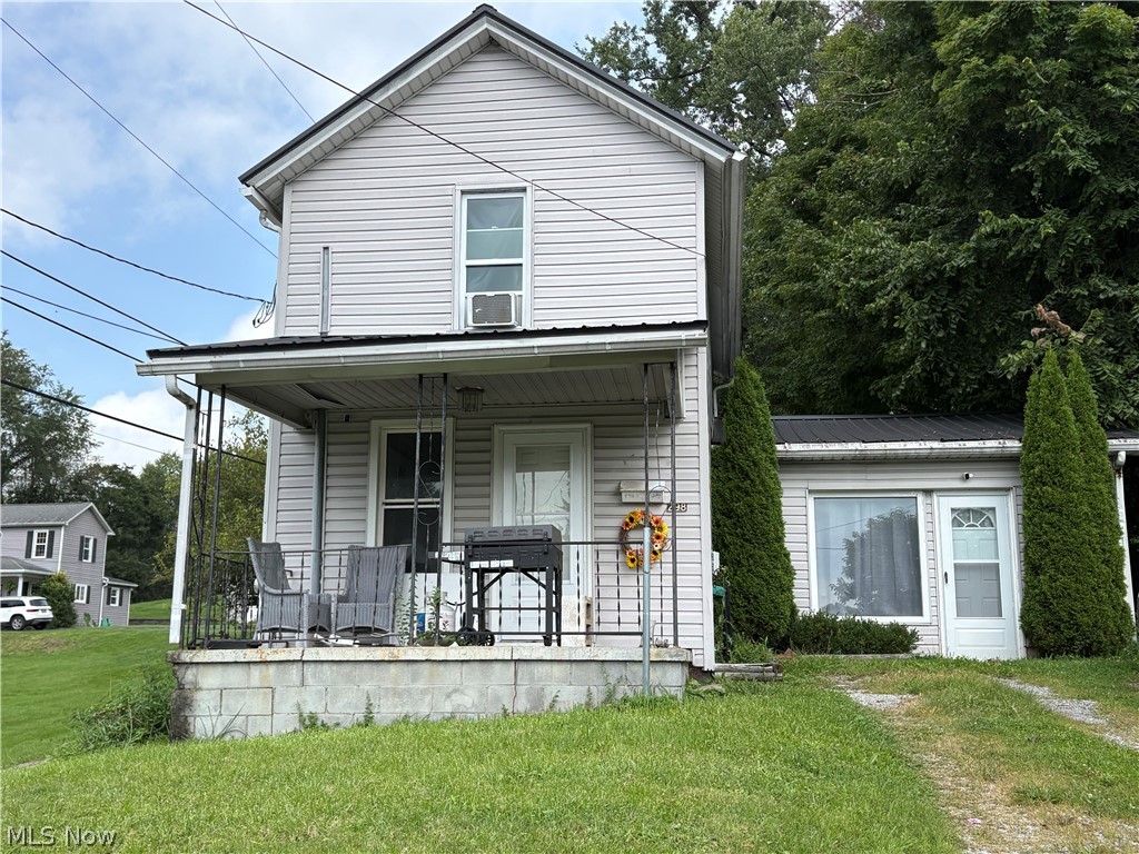 298 E Grant Street East Palestine OH 44413