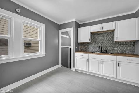 4418 W 48th Street Cleveland OH 44144