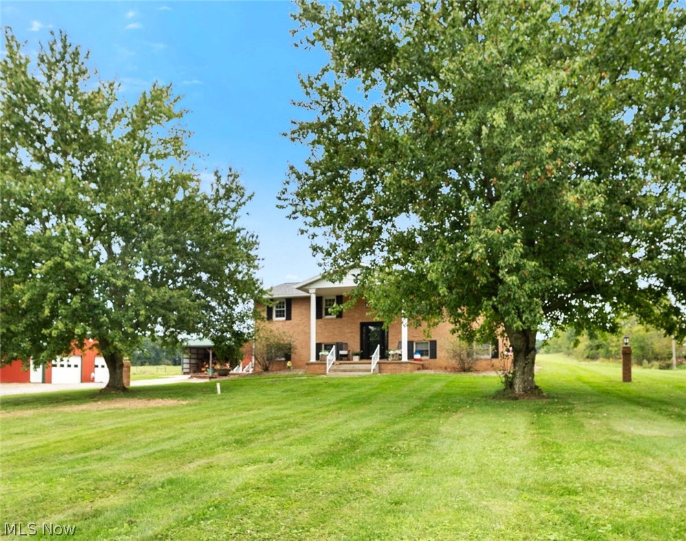 4025 Arrow Road NW Carrollton OH 44615