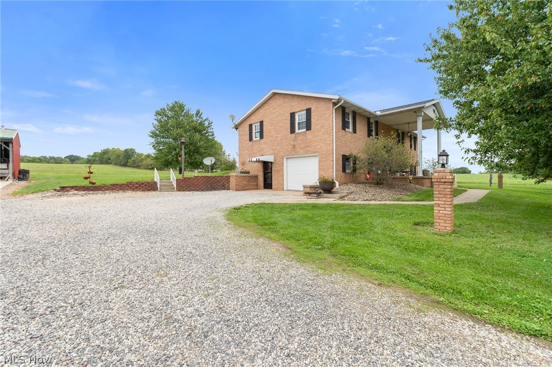 4025 Arrow Road NW Carrollton OH 44615