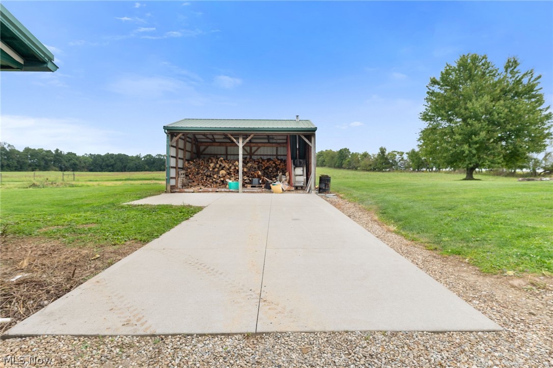 4025 Arrow Road NW Carrollton OH 44615