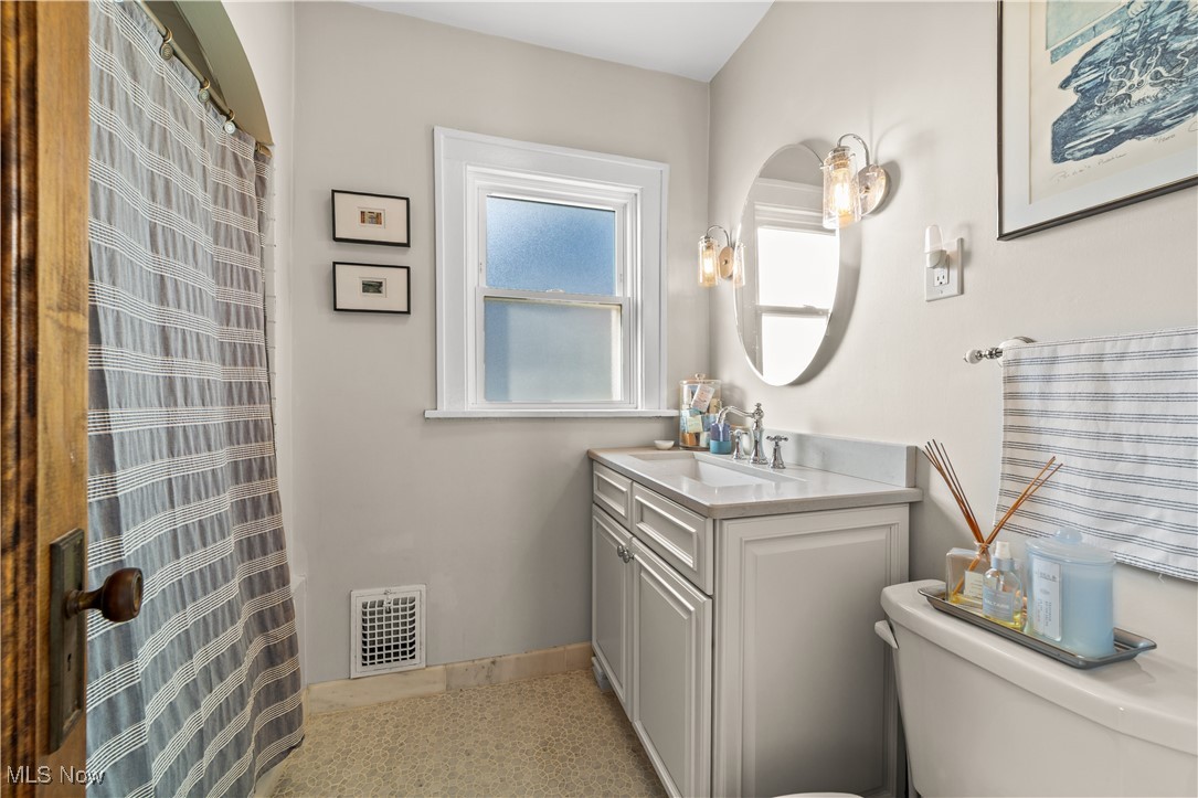 1205 Elbur Avenue Lakewood OH 44107