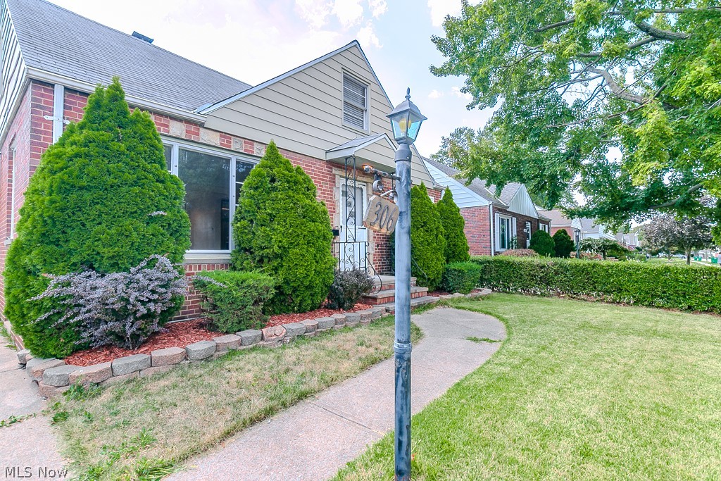 306 E 323rd Street Willowick OH 44095