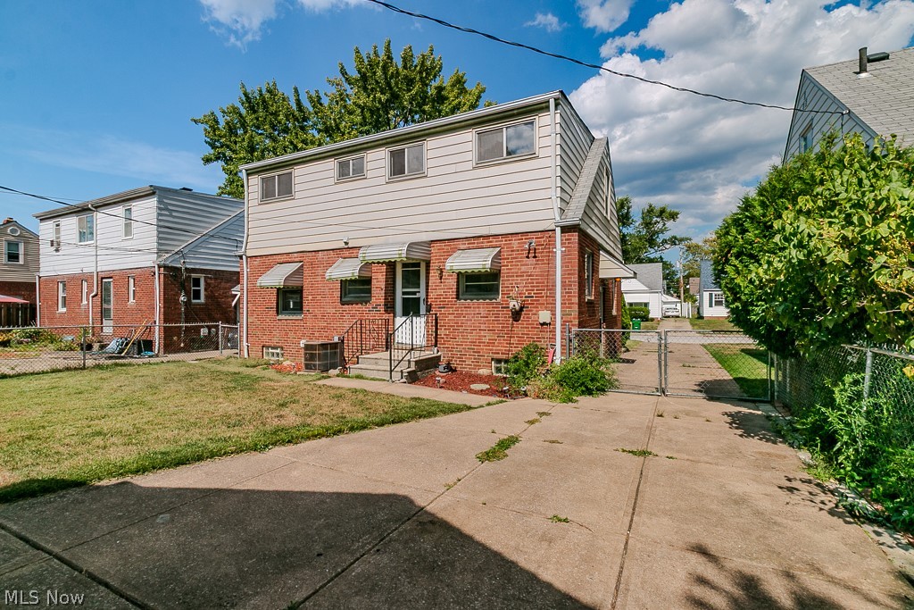 306 E 323rd Street Willowick OH 44095