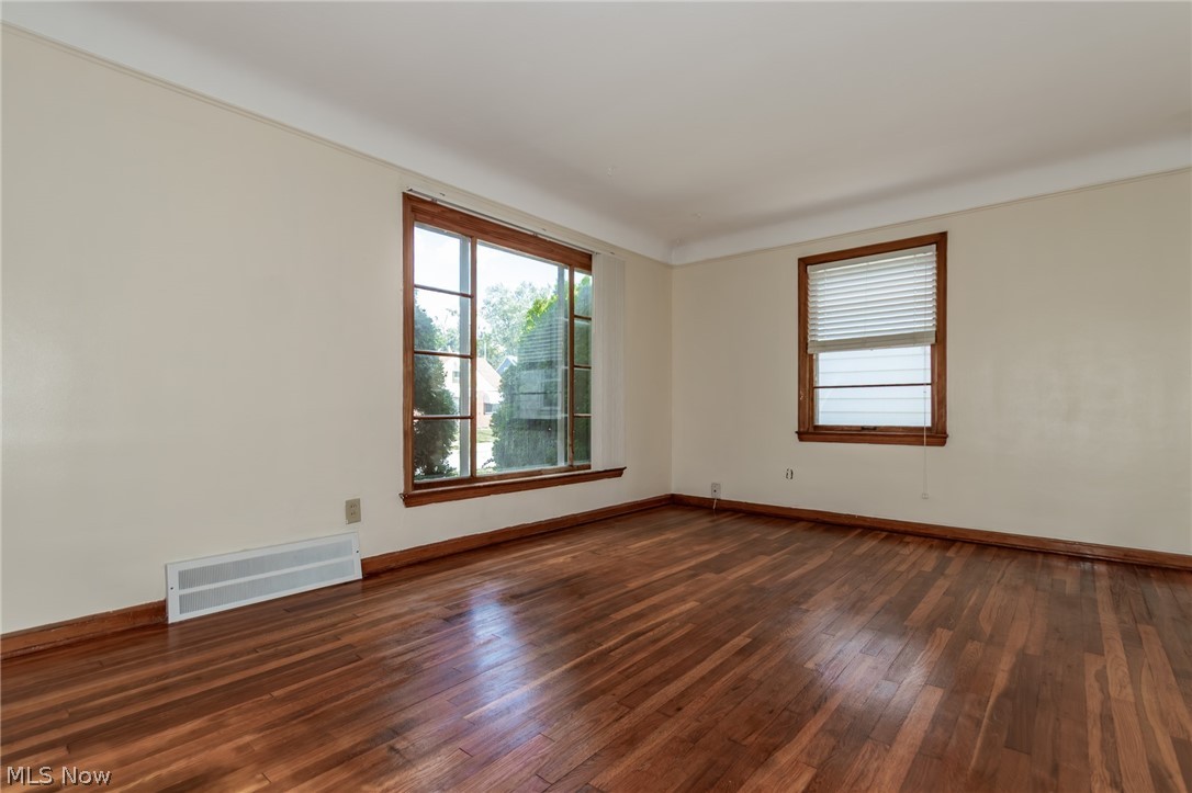 306 E 323rd Street Willowick OH 44095