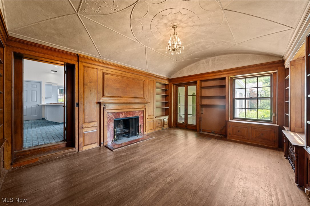 2945 Fontenay Road Shaker Heights OH 44120