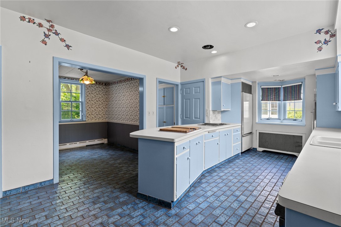 2945 Fontenay Road Shaker Heights OH 44120