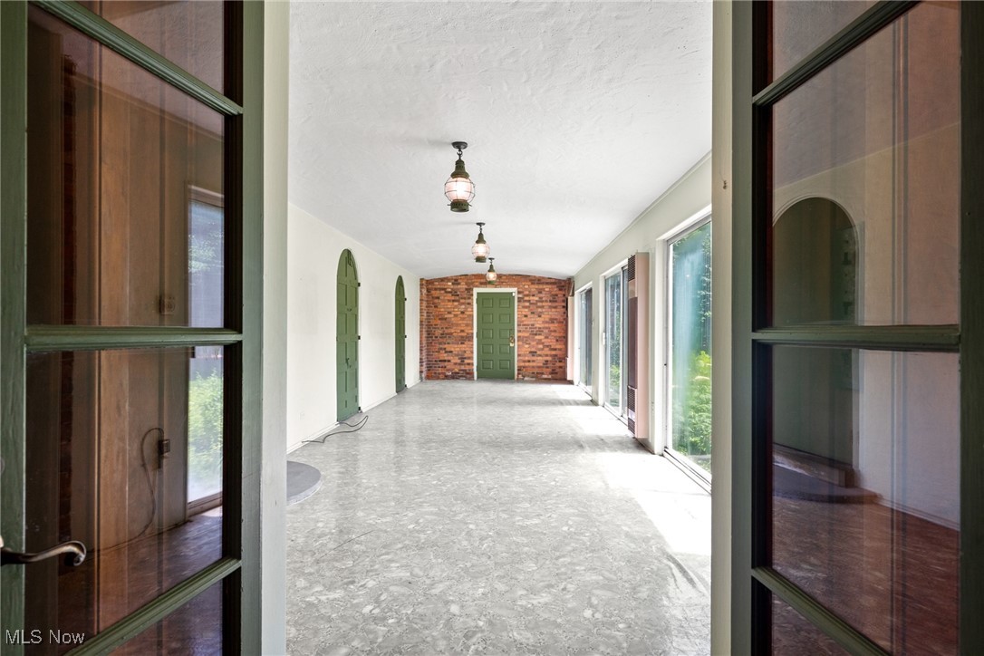 2945 Fontenay Road Shaker Heights OH 44120