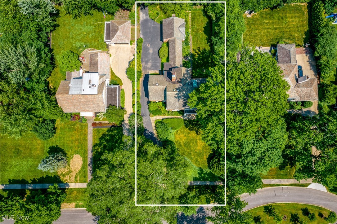 2945 Fontenay Road Shaker Heights OH 44120