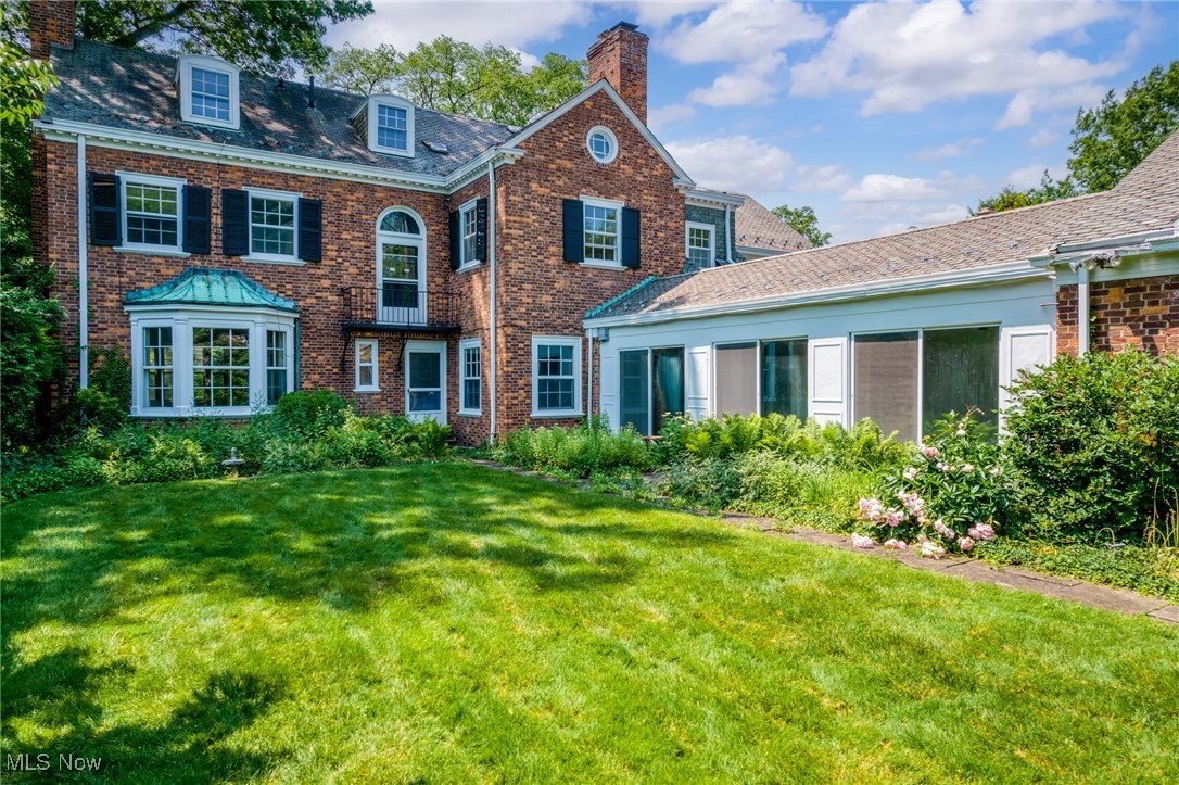 2945 Fontenay Road Shaker Heights OH 44120