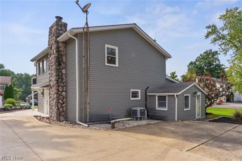 500 Bellview Drive North Benton OH 44449
