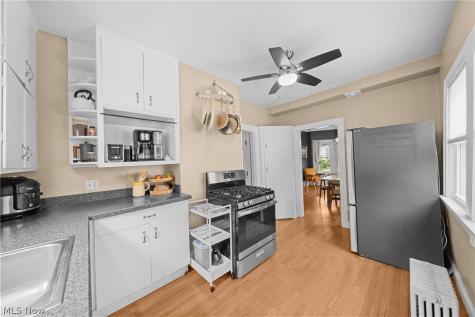 3302 E Scarborough Road Cleveland Heights OH 44118