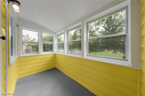 3302 E Scarborough Road Cleveland Heights OH 44118