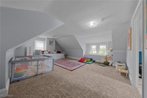 3302 E Scarborough Road Cleveland Heights OH 44118