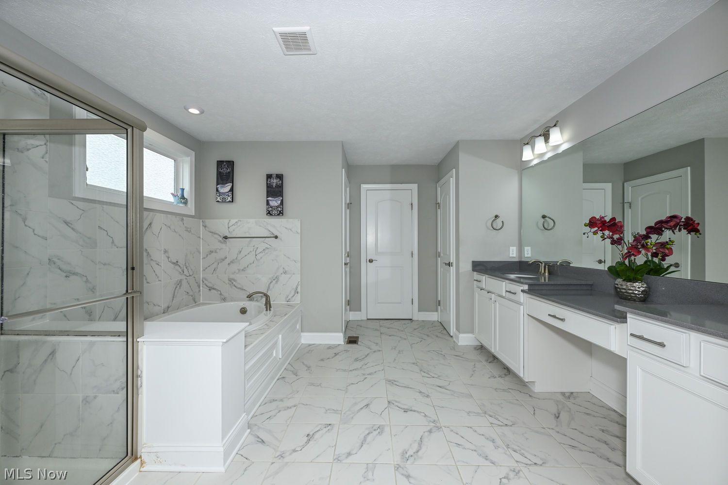 50 Harvester Drive Copley OH 44321