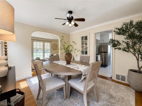 869 Cambridge Road Cleveland Heights OH 44121