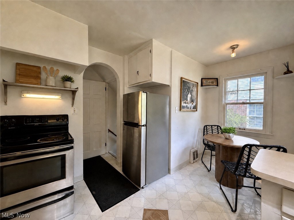 869 Cambridge Road Cleveland Heights OH 44121