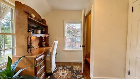 869 Cambridge Road Cleveland Heights OH 44121