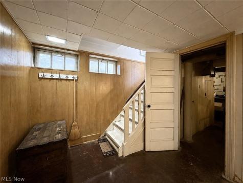 869 Cambridge Road Cleveland Heights OH 44121