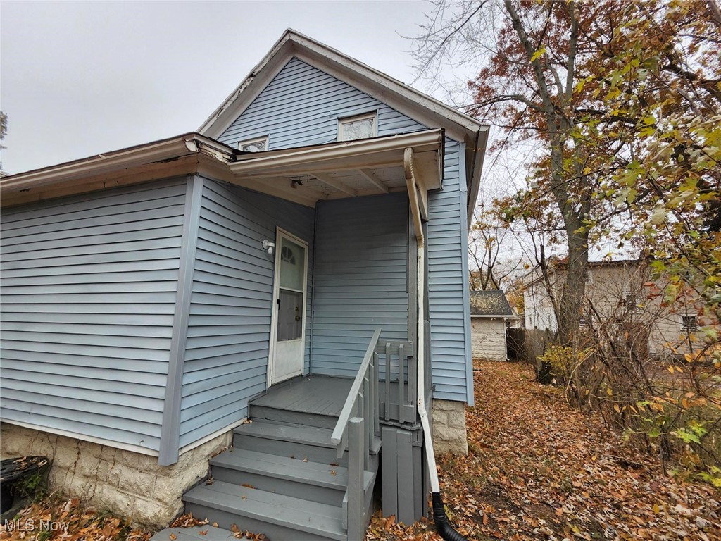 528 Gridley Street Akron OH 44306