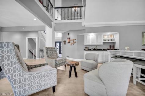 8536 Timber Trail Brecksville OH 44141