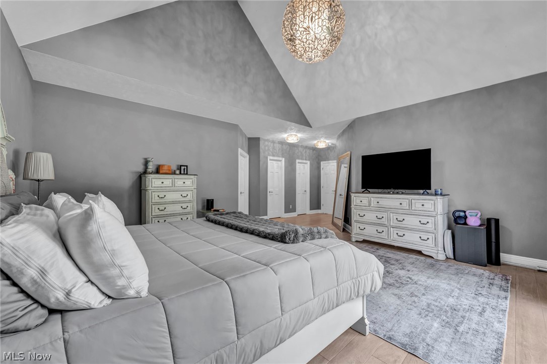 8536 Timber Trail Brecksville OH 44141