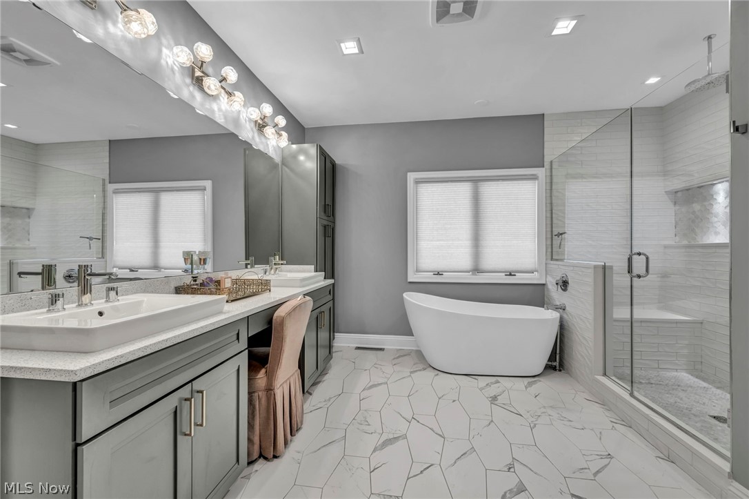 8536 Timber Trail Brecksville OH 44141