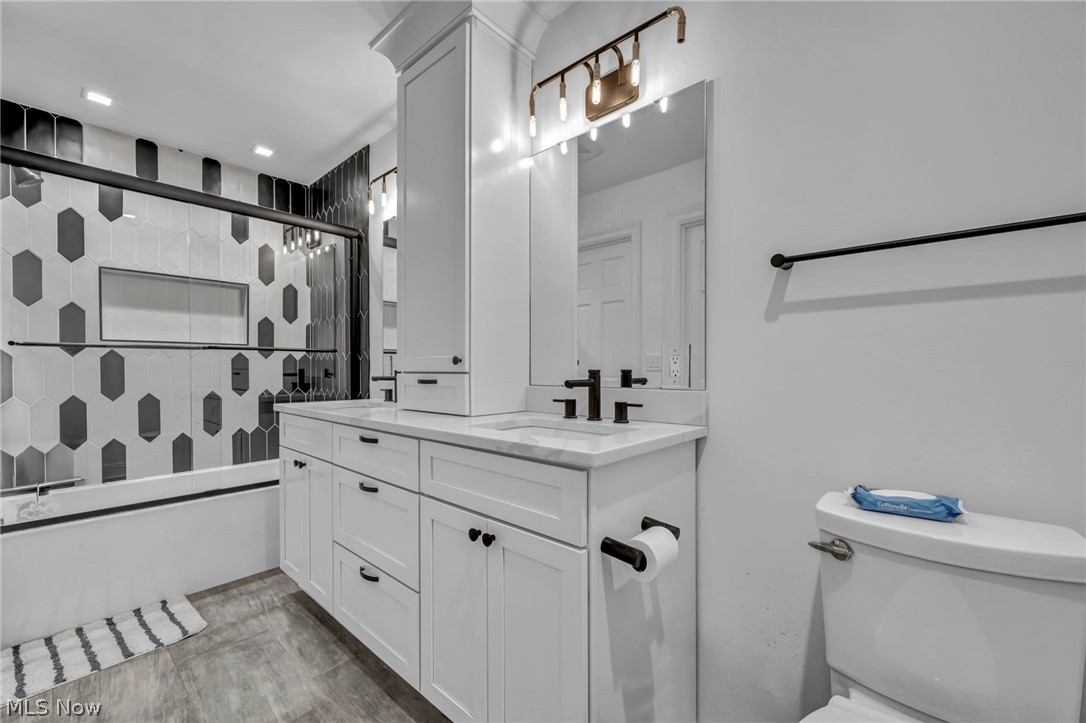 8536 Timber Trail Brecksville OH 44141