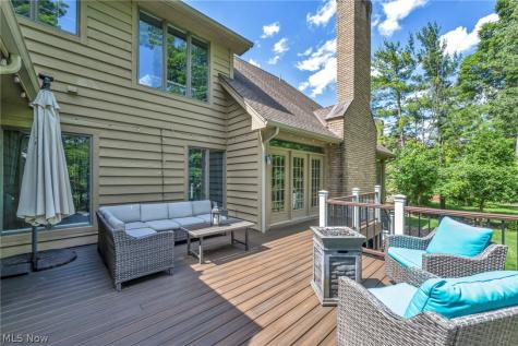 8536 Timber Trail Brecksville OH 44141