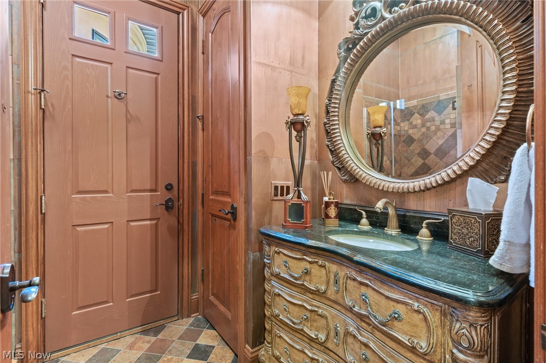 8700 Sanctuary Drive Kirtland Hills OH 44060