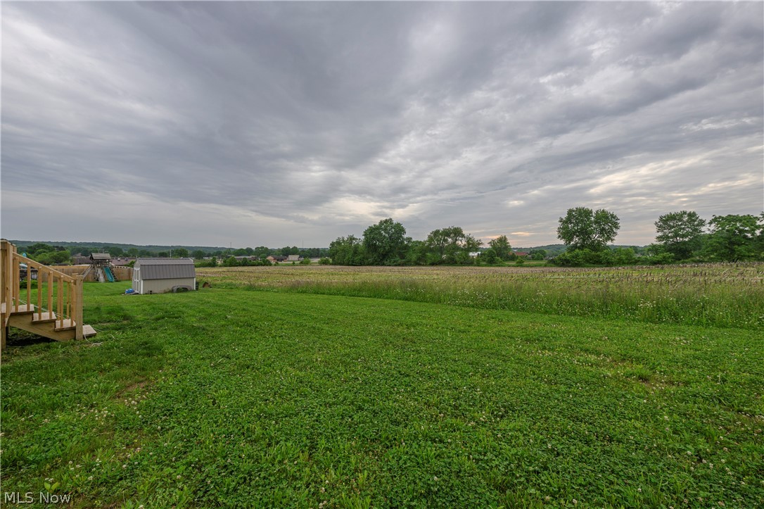 10952 Madlyn Street NE Bolivar OH 44612