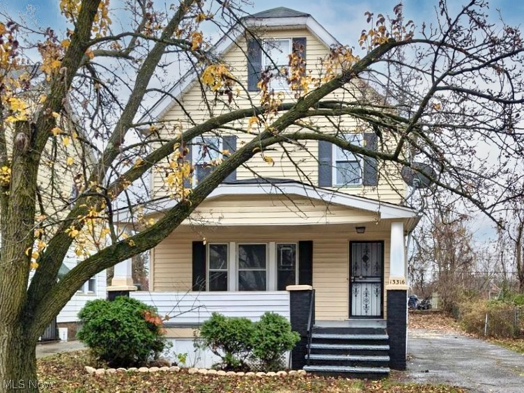 13316 Edgewood Avenue Cleveland OH 44105