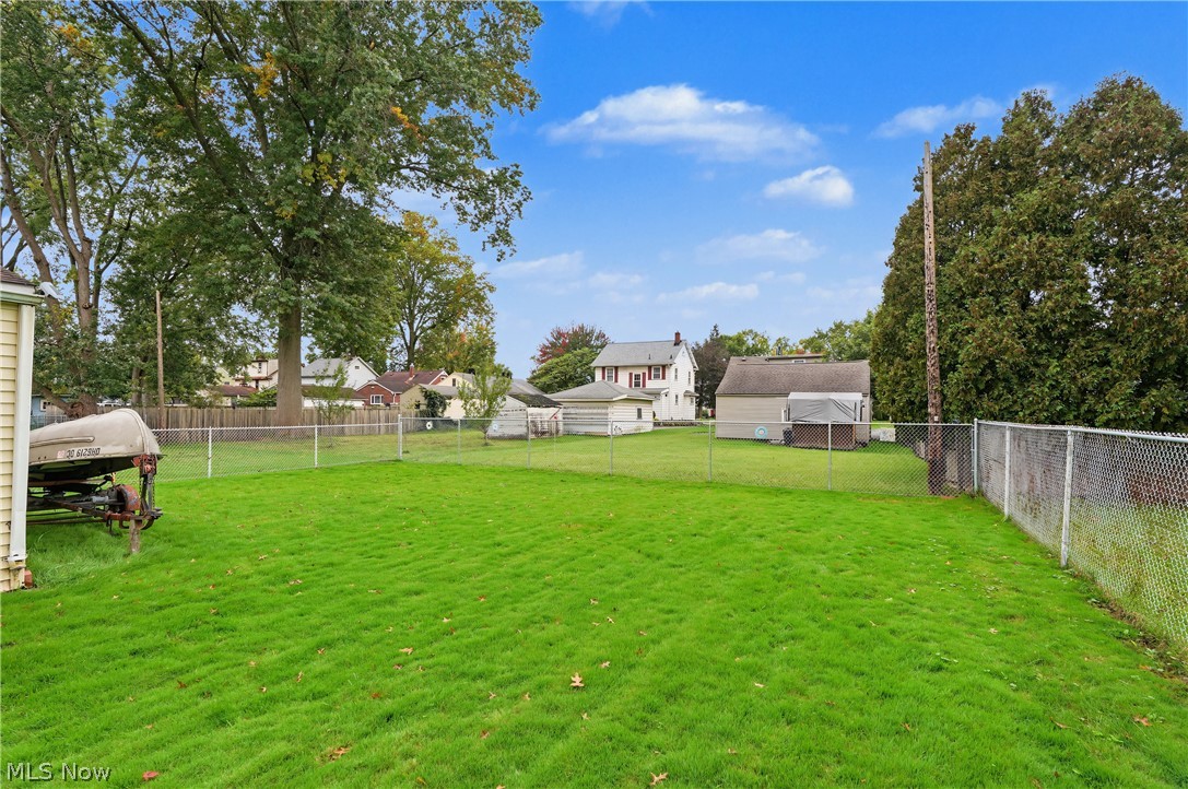 644 Meadowbrook Avenue SE Warren OH 44484