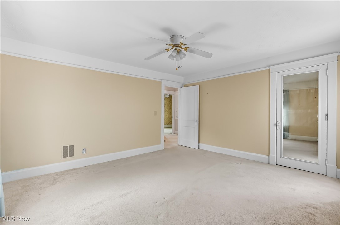 210 Fairmount Avenue NE Warren OH 44483