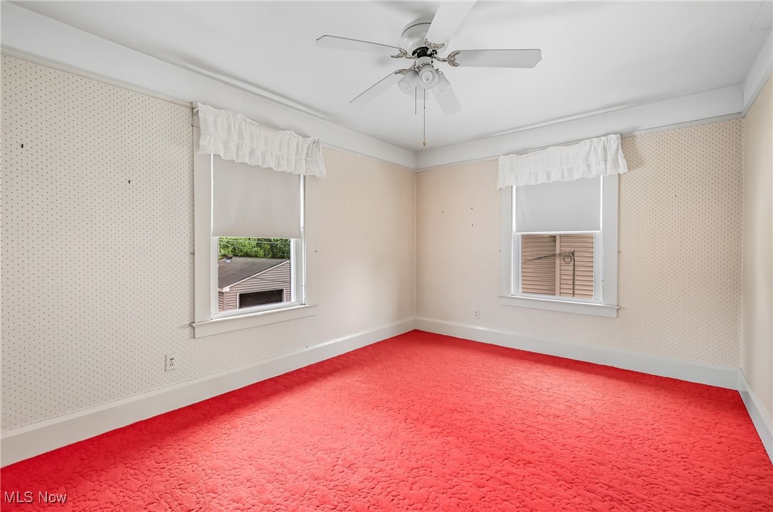210 Fairmount Avenue NE Warren OH 44483