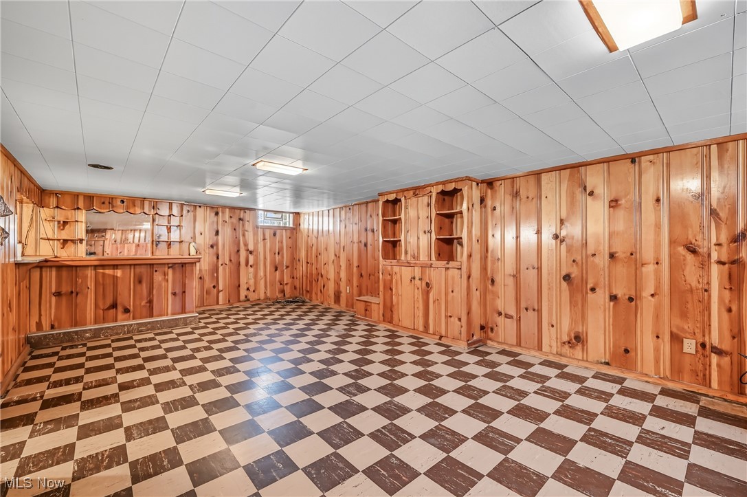 210 Fairmount Avenue NE Warren OH 44483