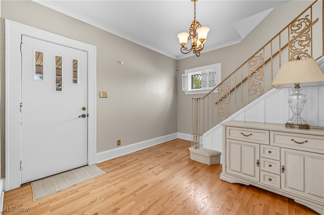 210 Fairmount Avenue NE Warren OH 44483