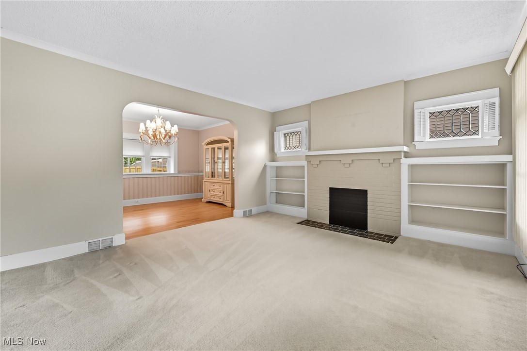 210 Fairmount Avenue NE Warren OH 44483