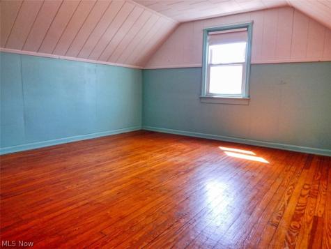 7432 Outlook Avenue Brooklyn OH 44144