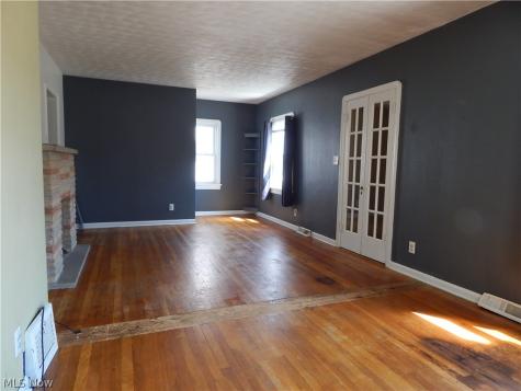 7432 Outlook Avenue Brooklyn OH 44144