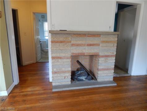 7432 Outlook Avenue Brooklyn OH 44144