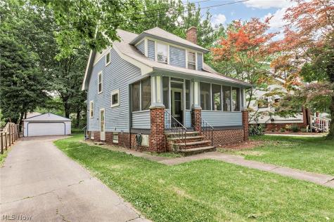 779 Woodview Road Cleveland Heights OH 44121